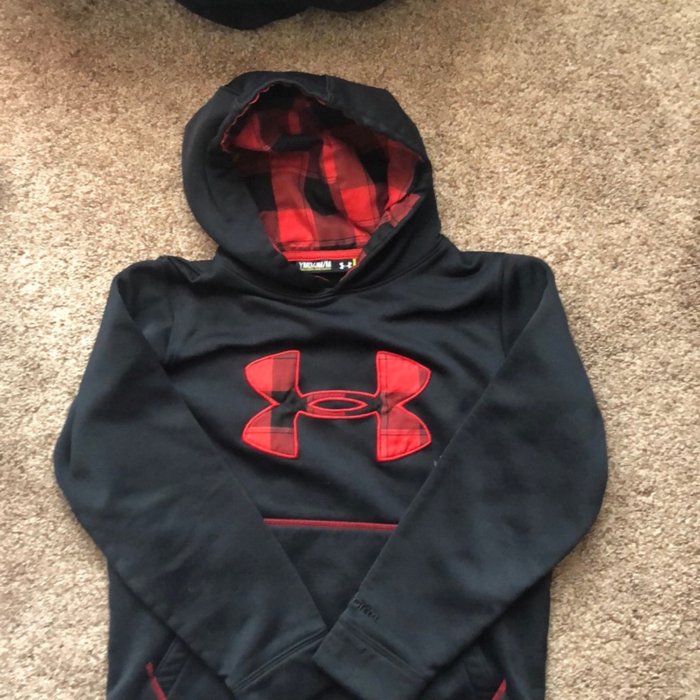 Under Armour sweatshirt